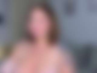 Live cam show with KylieLips - Sexwebcam Toys on Soda Cam