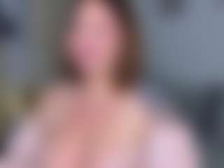 KylieLips's Live Sex Cam Show