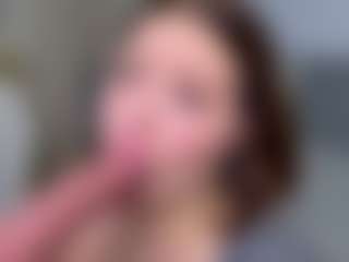 KylieLips's Live Sex Cam Show