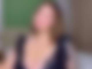 KylieLips's Live Sex Cam Show