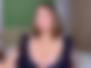 KylieLips's Live Sex Cam Show