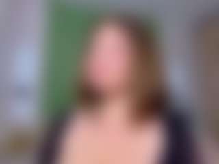 KylieLips's Live Sex Cam Show