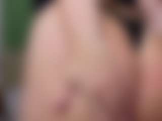 KylieLips's Live Sex Cam Show