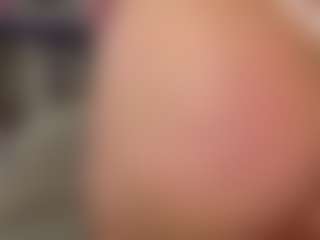 KylieLips's Live Sex Cam Show