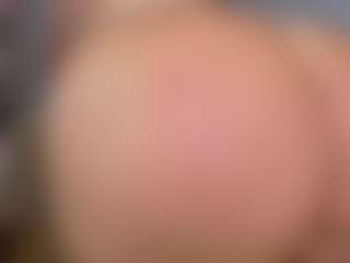 KylieLips's Live Sex Cam Show
