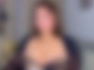 KylieLips's Live Sex Cam Show