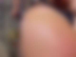 KylieLips's Live Sex Cam Show