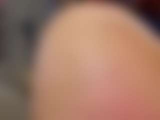 KylieLips's Live Sex Cam Show