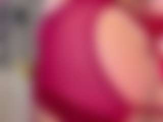KylieLips's Live Sex Cam Show