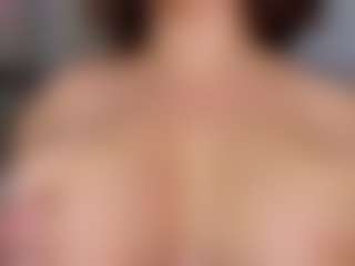 KylieLips's Live Sex Cam Show