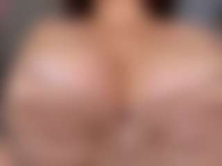 KylieLips's Live Sex Cam Show