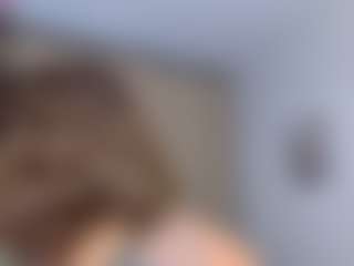KylieLips's Live Sex Cam Show