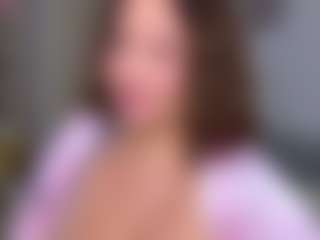 KylieLips's Live Sex Cam Show