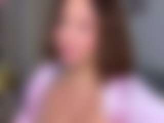 KylieLips's Live Sex Cam Show