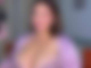 KylieLips's Live Sex Cam Show