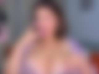 Live cam show with KylieLips - BBW Dildo on Camiplay Live