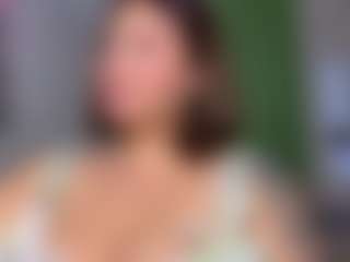 Live cam show with KylieLips - Brown Hair on camwithhim.com