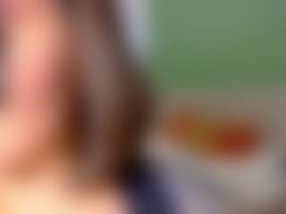 KylieLips's Live Sex Cam Show