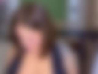 KylieLips's Live Sex Cam Show