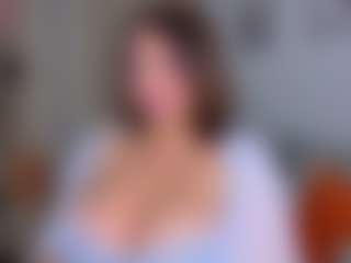 KylieLips's Live Sex Cam Show