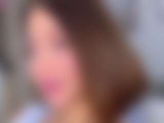 KylieLips's Live Sex Cam Show