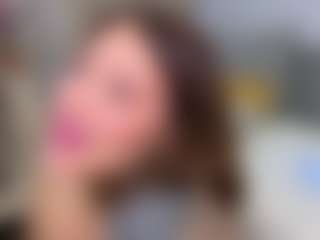 KylieLips's Live Sex Cam Show
