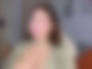 KylieLips's Live Sex Cam Show