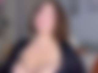 Live cam show with KylieLips - Tittyfuck on madthumbs