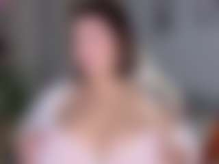 Live cam show with KylieLips - Tittyfuck on pussylord.com