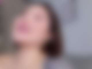 KylieLips's Live Sex Cam Show