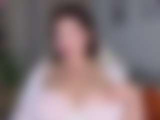 KylieLips's Live Sex Cam Show
