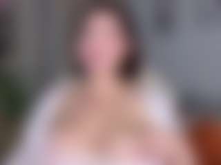 KylieLips's Live Sex Cam Show