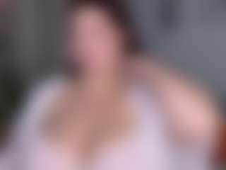 KylieLips's Live Sex Cam Show