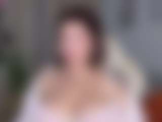 KylieLips's Live Sex Cam Show