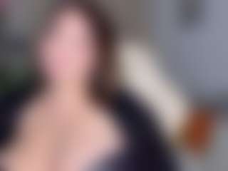 KylieLips's Live Sex Cam Show