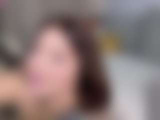 KylieLips's Live Sex Cam Show