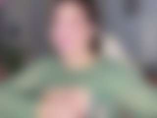 KylieLips's Live Sex Cam Show