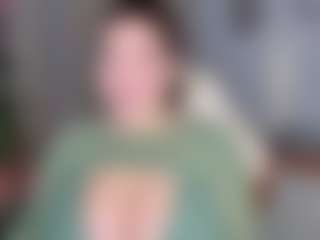 KylieLips's Live Sex Cam Show