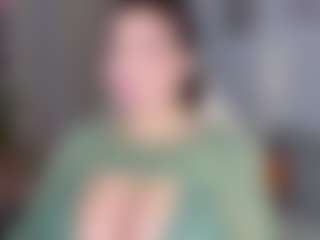 KylieLips's Live Sex Cam Show