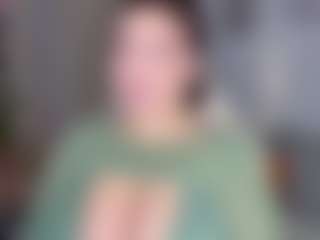 KylieLips's Live Sex Cam Show