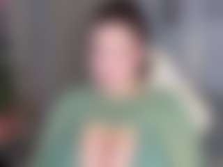 KylieLips's Live Sex Cam Show