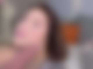 KylieLips's Live Sex Cam Show