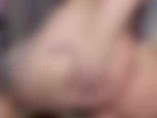 KylieLips's Live Sex Cam Show
