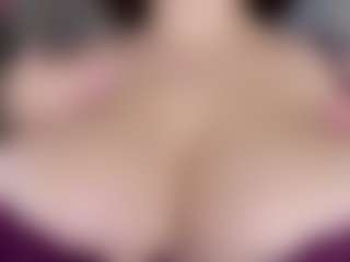 KylieLips's Live Sex Cam Show