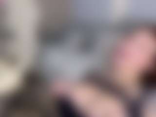KylieLips's Live Sex Cam Show