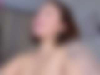 KylieLips's Live Sex Cam Show