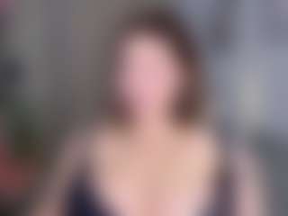 KylieLips's Live Sex Cam Show