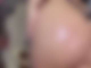 KylieLips's Live Sex Cam Show