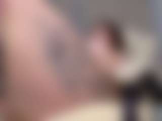 KylieLips's Live Sex Cam Show