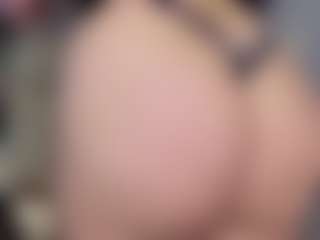 KylieLips's Live Sex Cam Show
